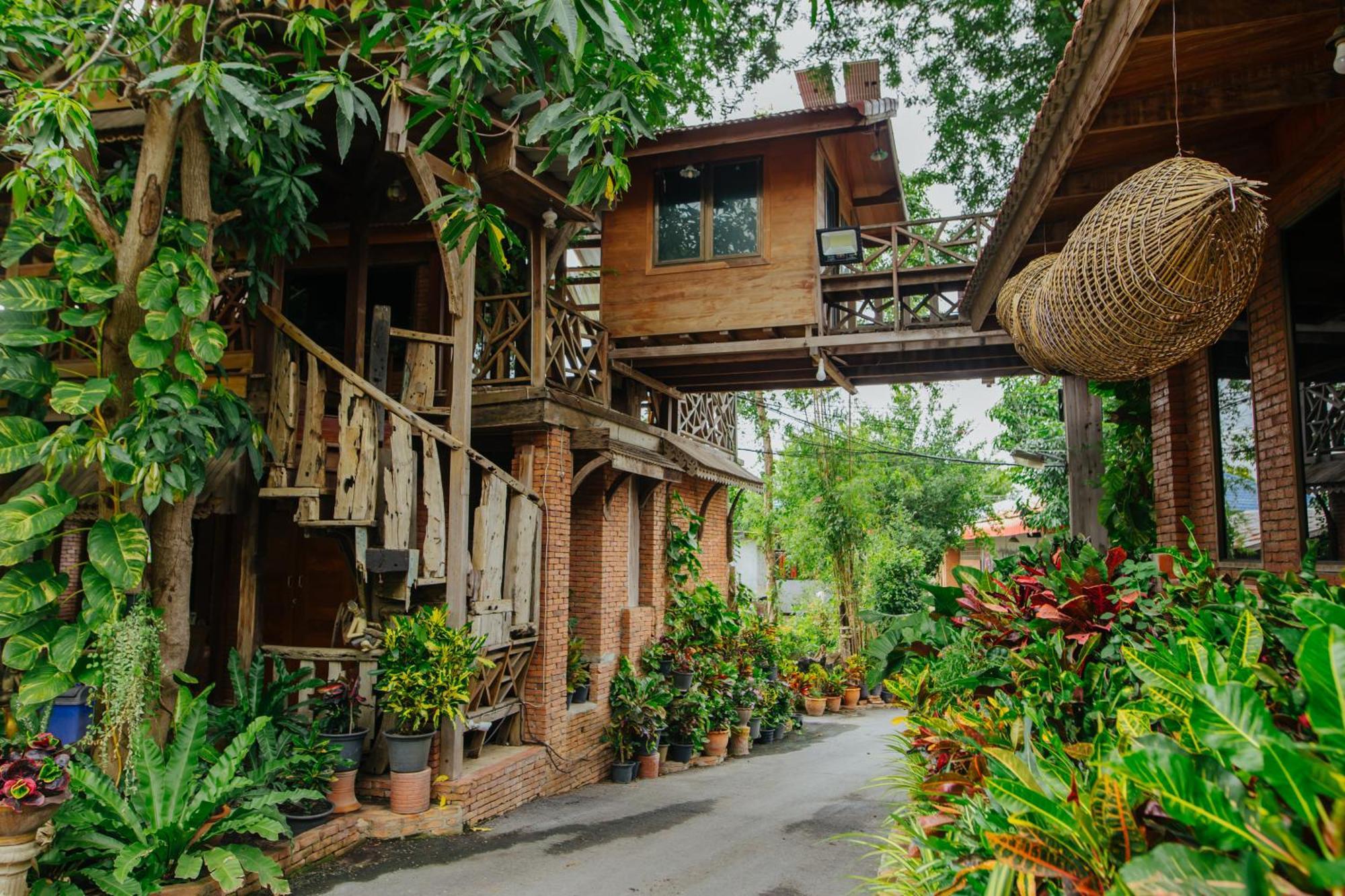 Klong Suan Plue Resort Phra Nakhon Si Ayutthaya Esterno foto